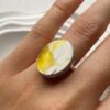 Серебряное кольцо с пейзажным белым янтарем