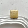 Серебряное квадратное большое кольцо с белым королевским янтарем