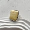 Серебряное квадратное большое кольцо с белым королевским янтарем
