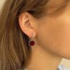 Серебряные круглые серьги с вишневым янтарем