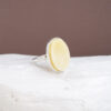 Серебряное овальное кольцо с пейзажным янтарем